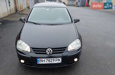 Хэтчбек Volkswagen Golf 2008 в Киеве