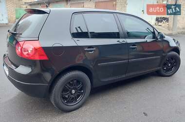 Хэтчбек Volkswagen Golf 2008 в Киеве