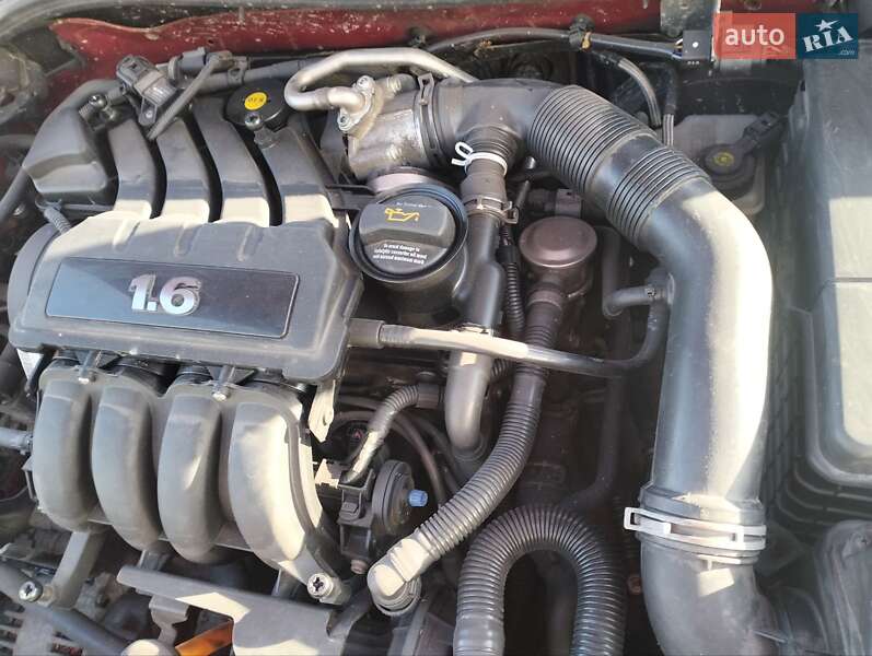 Хетчбек Volkswagen Golf 2004 в Рівному фото 16 Хетчбек Volkswagen Golf 2004 в Рівному