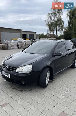 Хетчбек Volkswagen Golf 2007 в Володимирі