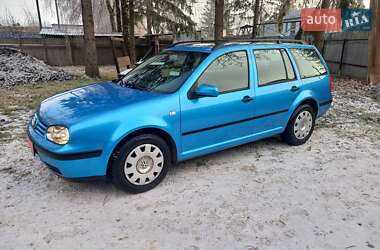 Універсал Volkswagen Golf 2003 в Тернополі