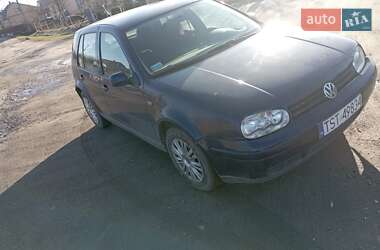 Хетчбек Volkswagen Golf 1999 в Рокитному