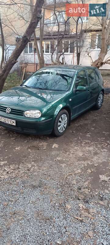 Хэтчбек Volkswagen Golf 2001 в Львове