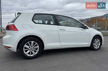 Хэтчбек Volkswagen Golf 2015 в Львове