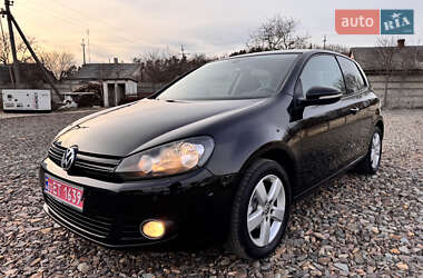 Хетчбек Volkswagen Golf 2010 в Луцьку