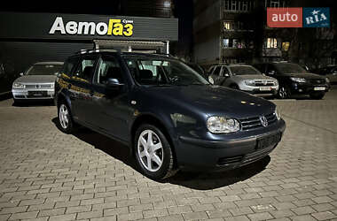 Універсал Volkswagen Golf 2003 в Сумах