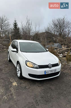 Хетчбек Volkswagen Golf 2010 в Зміїві