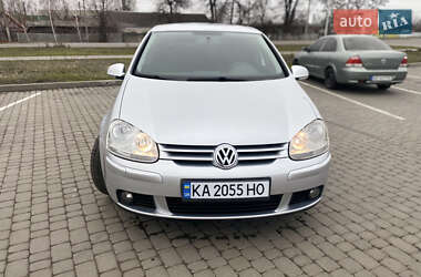 Хетчбек Volkswagen Golf 2006 в Новомосковську