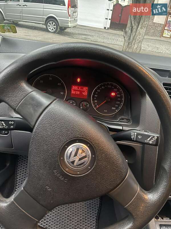 Хетчбек Volkswagen Golf 2007 в Мукачевому