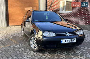 Універсал Volkswagen Golf 2002 в Борщеві