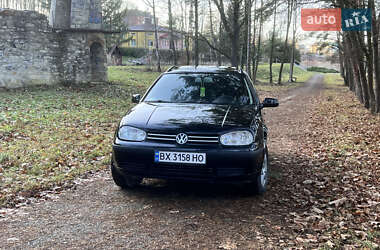 Універсал Volkswagen Golf 2002 в Борщеві