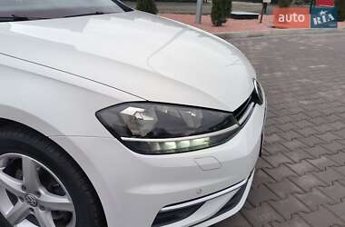 Универсал Volkswagen Golf 2020 в Луцке