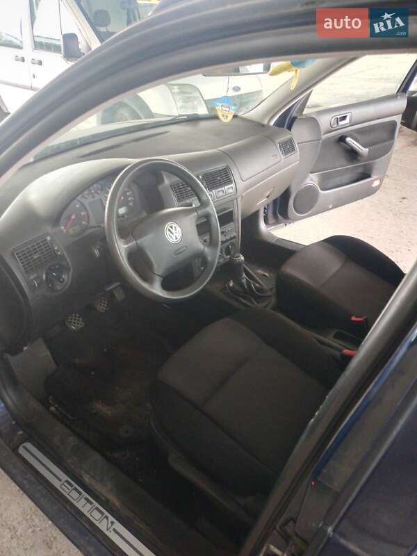 Универсал Volkswagen Golf 2001 в Каменском