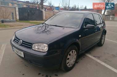 Хетчбек Volkswagen Golf 2003 в Чернігові