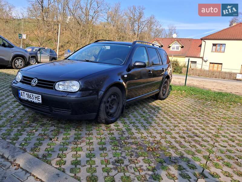 Універсал Volkswagen Golf 2000 в Коломиї