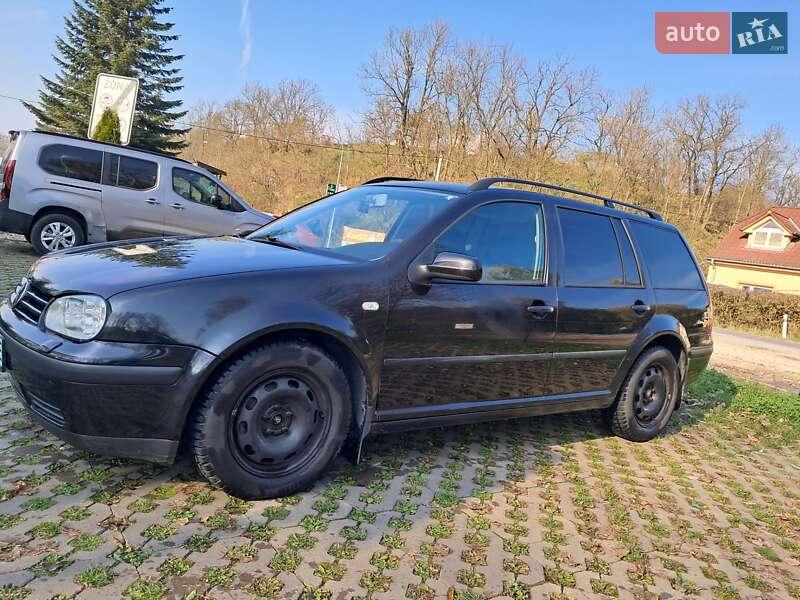 Універсал Volkswagen Golf 2000 в Коломиї