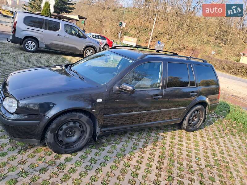 Універсал Volkswagen Golf 2000 в Коломиї
