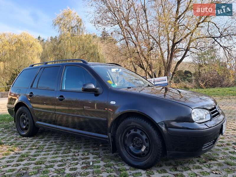 Універсал Volkswagen Golf 2000 в Коломиї