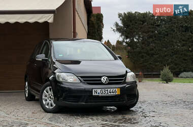 Хетчбек Volkswagen Golf 2006 в Мукачевому