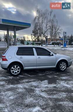 Хетчбек Volkswagen Golf 2003 в Лубнах