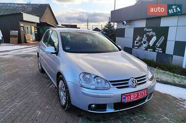 Хетчбек Volkswagen Golf 2006 в Сарнах