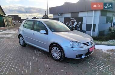 Хетчбек Volkswagen Golf 2006 в Сарнах