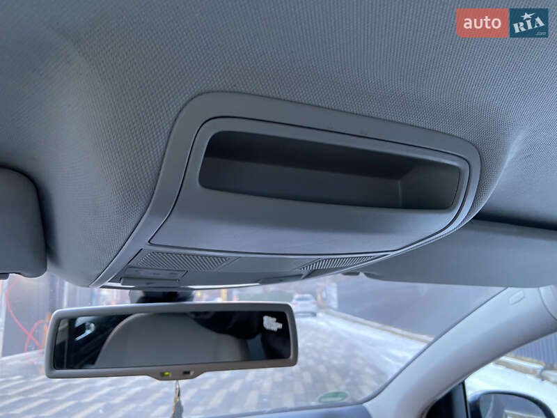 Хетчбек Volkswagen Golf 2008 в Сваляві