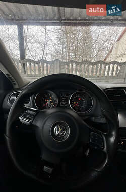 Универсал Volkswagen Golf 2011 в Черновцах