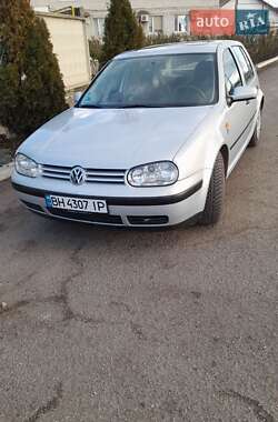 Хетчбек Volkswagen Golf 1998 в Роздільній