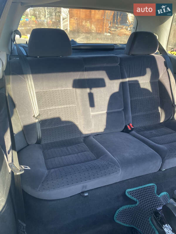 Хетчбек Volkswagen Golf 1998 в Києві