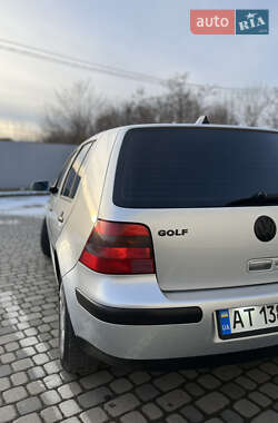 Хэтчбек Volkswagen Golf 2001 в Ивано-Франковске