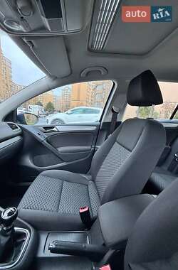 Хэтчбек Volkswagen Golf 2009 в Гадяче