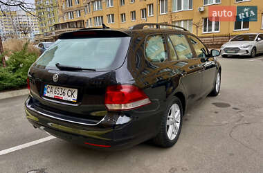 Універсал Volkswagen Golf 2011 в Києві