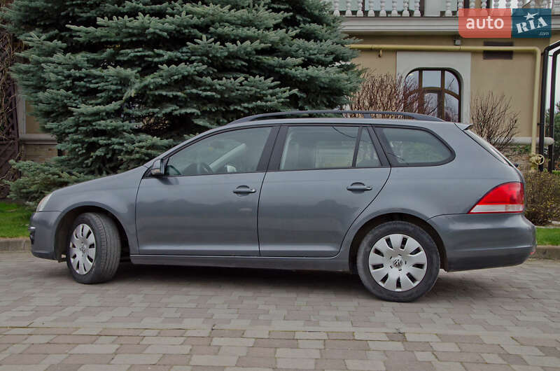 Универсал Volkswagen Golf 2008 в Березному