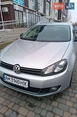 Універсал Volkswagen Golf 2012 в Житомирі