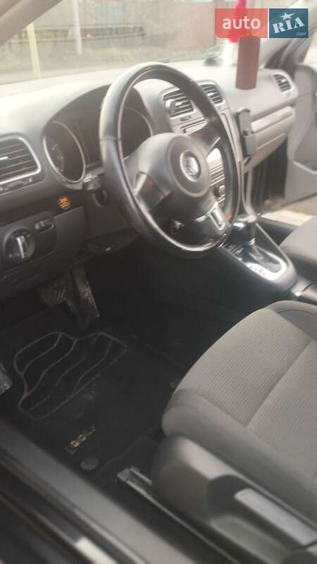 Універсал Volkswagen Golf 2009 в Львові