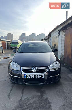 Універсал Volkswagen Golf 2009 в Києві