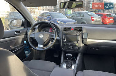 Універсал Volkswagen Golf 2009 в Києві