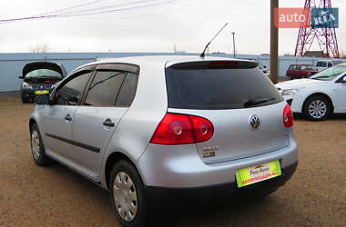 Хетчбек Volkswagen Golf 2008 в Кропивницькому