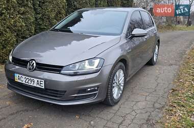 Хетчбек Volkswagen Golf 2015 в Луцьку