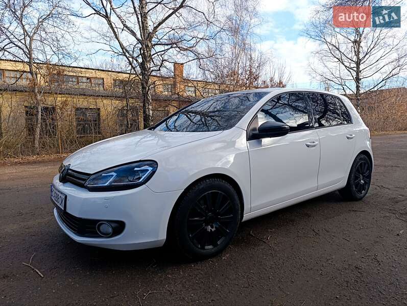 Хэтчбек Volkswagen Golf 2013 в Гайсине