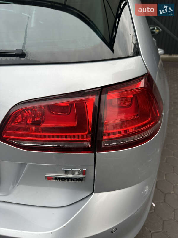 Универсал Volkswagen Golf 2015 в Броварах