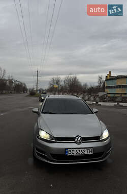 Універсал Volkswagen Golf 2014 в Львові