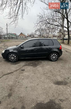 Хэтчбек Volkswagen Golf 2004 в Никополе