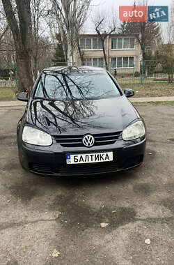 Хэтчбек Volkswagen Golf 2004 в Никополе