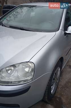 Хетчбек Volkswagen Golf 2005 в Вінниці