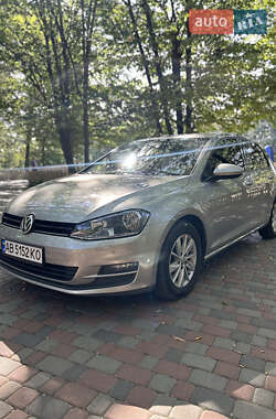 Хетчбек Volkswagen Golf 2014 в Гайсину