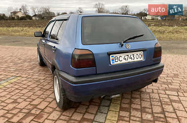 Хетчбек Volkswagen Golf 1993 в Стрию