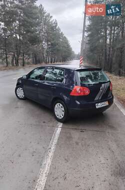 Хетчбек Volkswagen Golf 2004 в Славуті