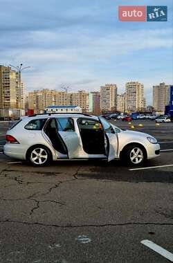 Универсал Volkswagen Golf 2012 в Киеве